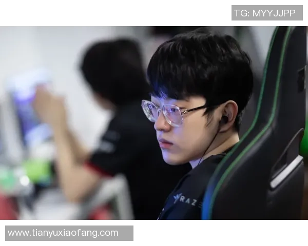 职业联赛分析：FPX选手个人能力的全面展现与影响